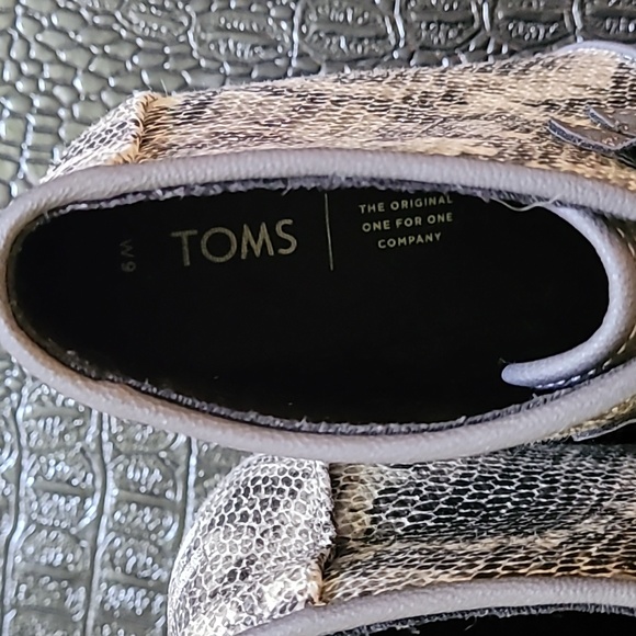 TOMS Kala faux snake print wedge bootie. Black multi. Size 9 - Picture 8 of 11
